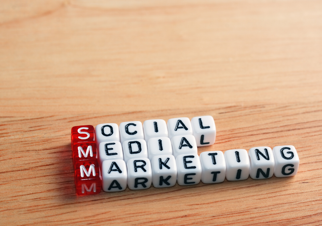 featured social media marketing strategy for ecommerce