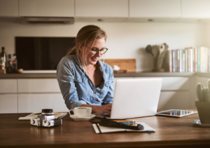 woman-wearing-glasses-using-her-laptop