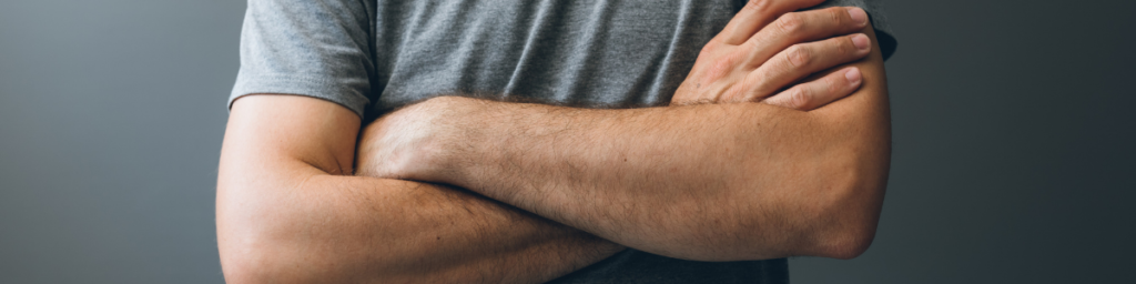 crossing the arms is not a form of positive body language