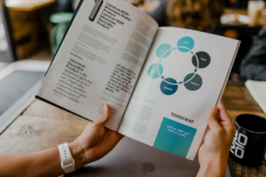 a book that shows some tips to improve and measure saas product adoption rates