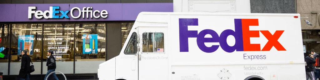 fedex-truck-and-office-store-midtown-manhattan