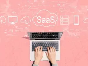saas person using a laptop